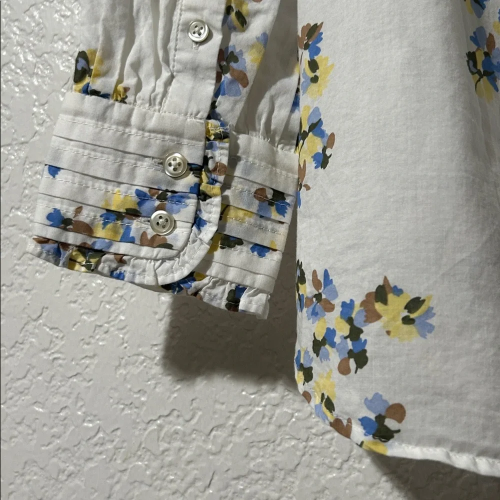 🆕 Talbots Petite Pleaded Ruffle Trim Floral Blouse. NWOT - Picture 5 of 10
